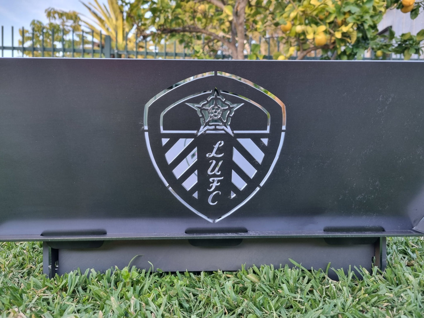 Leeds United Flat Pack Fire Pit Collapsible Portable