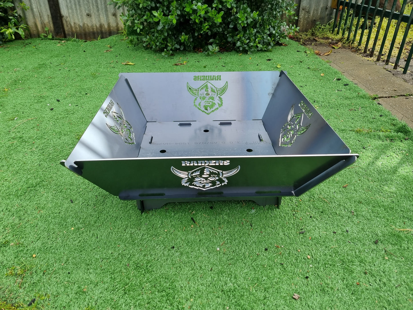 Canberra Raiders NRL Fire Pit Collapsible 3mm Thick Australian Steel