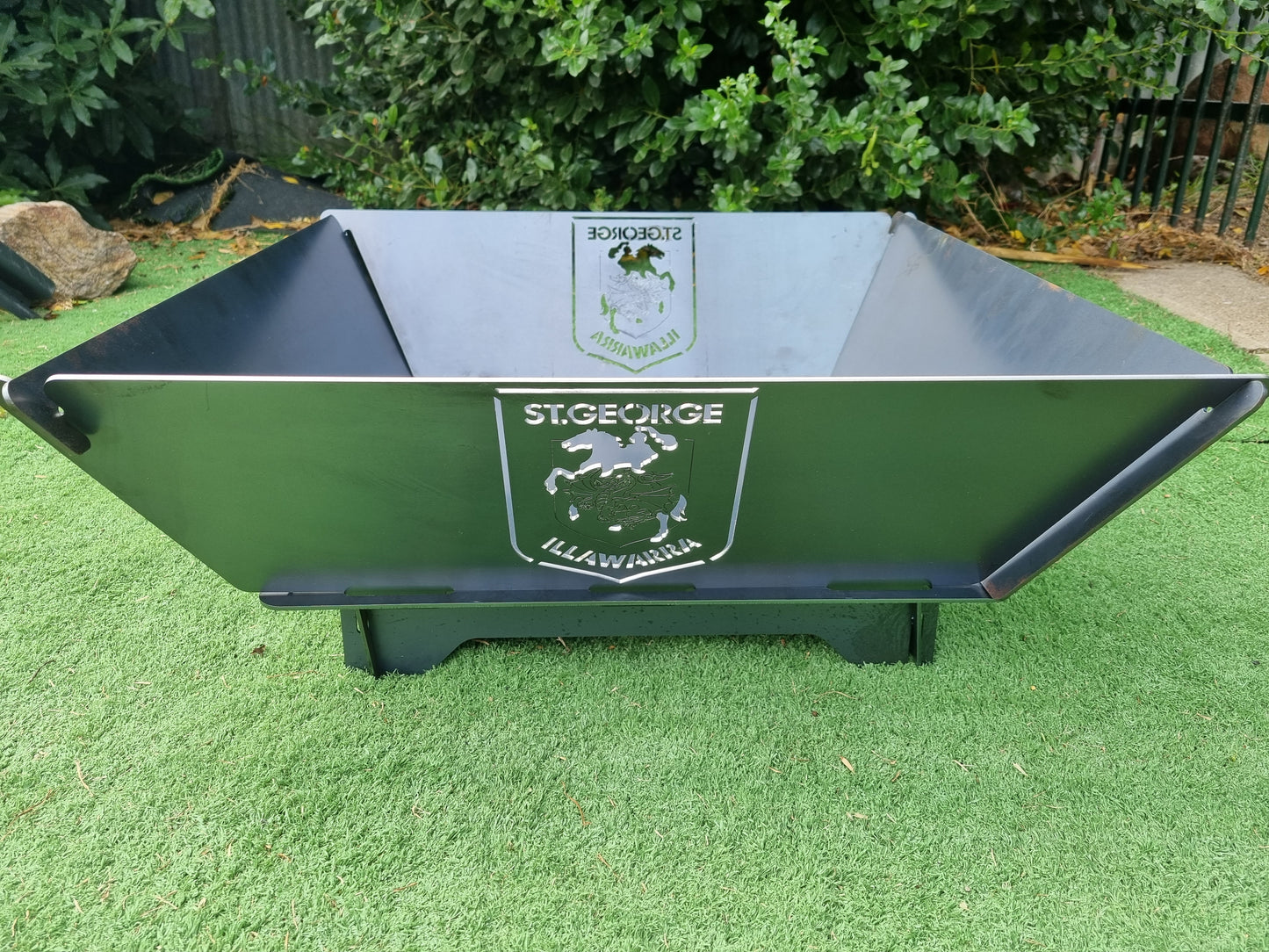St. George Illawarra Fire Pit Collapsible Made With Australian Steel