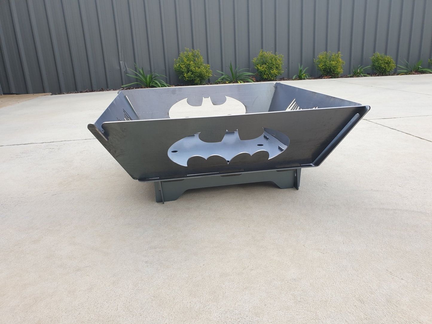Batman Fire Pit Flat Pack Collapsible Portable - Robs Fire Pits
